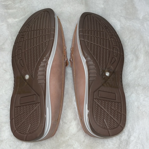 Alexis Bendel Blush Tan w/Gold Hardware Slip-on Loafer Boat shoes womens:6 - Picture 10 of 12